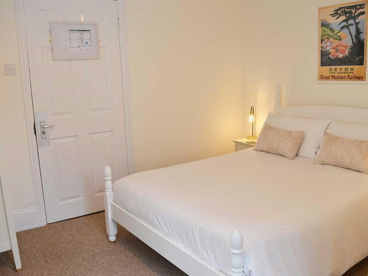 East Lyn House Bed & Breakfast Линмут Стая снимка